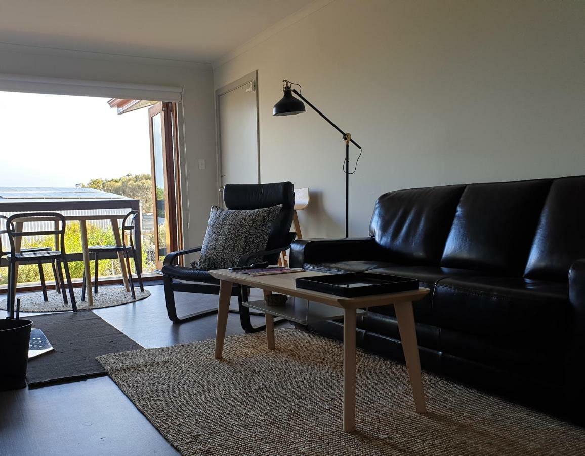 Samphire: Coorong Accommodation Meningie Exterior photo